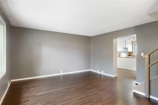 630 Sabrina Rd #92, Calgary 5
