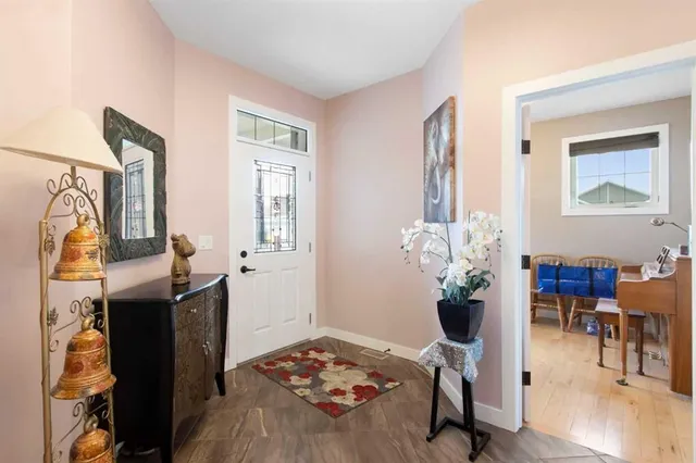 504 Harrison Crt, Crossfield 5