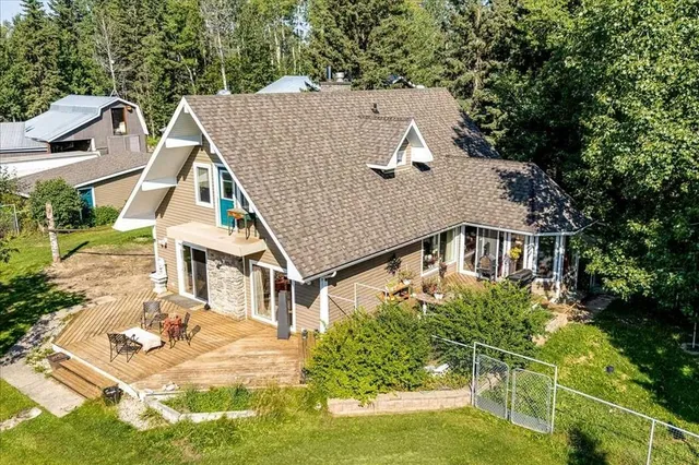 319 Clearwater Heights Close, Rural Clearwater County 2