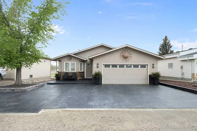 654 Lakeside Dr, Rural Vulcan County 4