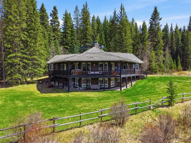 1 Moose Hollow, Rural Foothills County 2