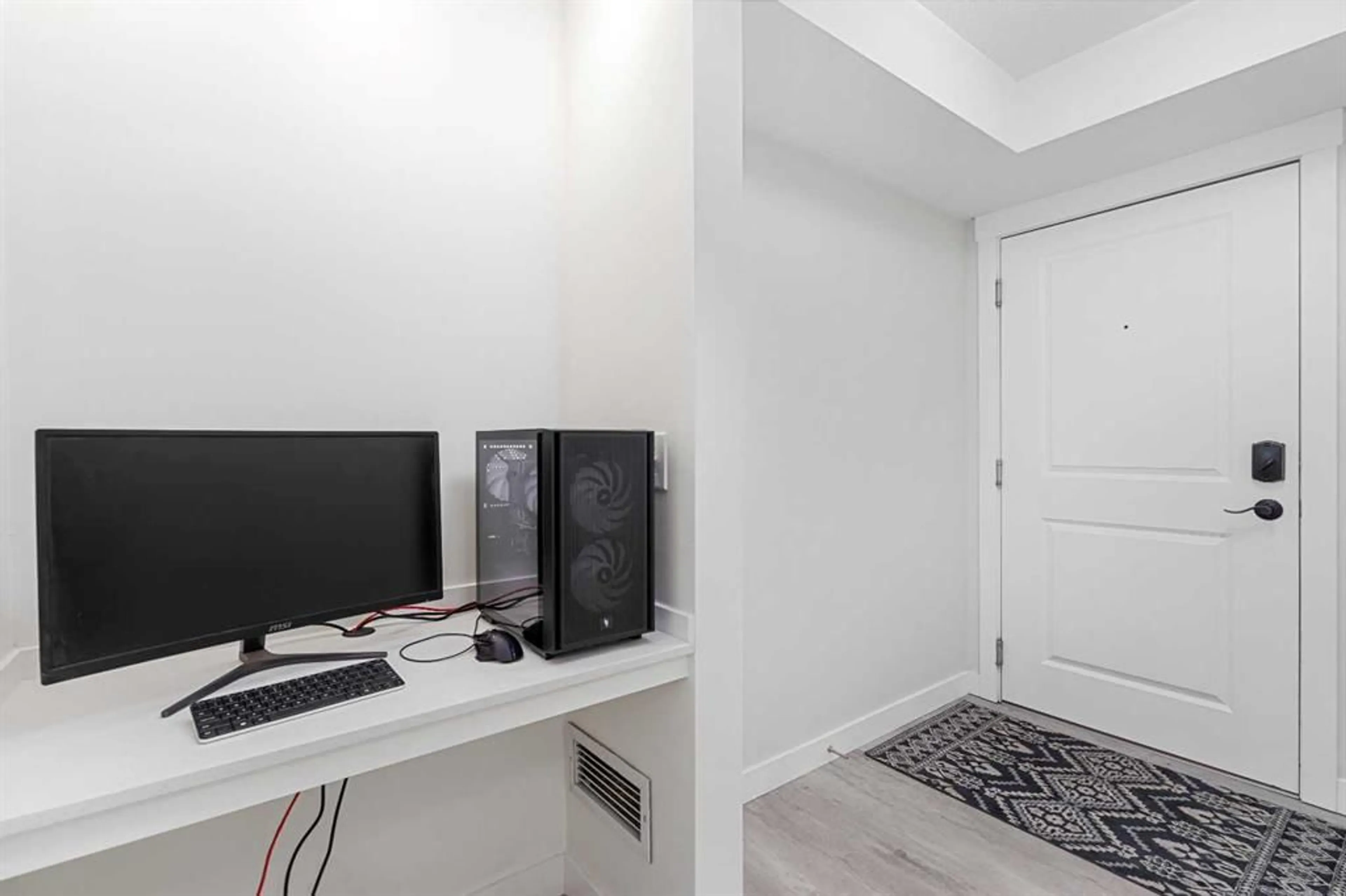 pillar/IMG-A2315473_5.jpg