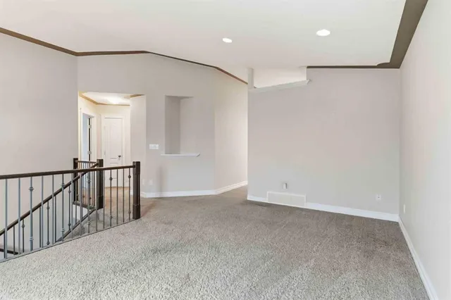 245 Elm St, Fort McMurray 5