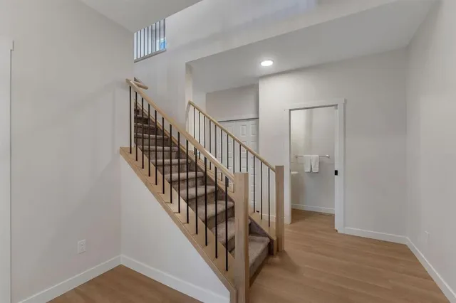 445 Lewiston Landng, Calgary 5