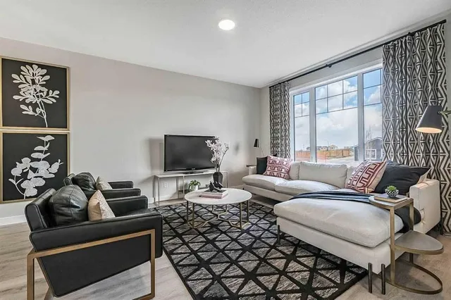 5132 154 Ave, Calgary 3