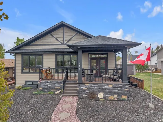 5052 Lakeshore Dr, Sylvan Lake 5