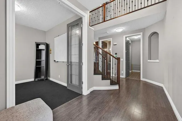 76 Rainbow Falls Blvd, Chestermere 4