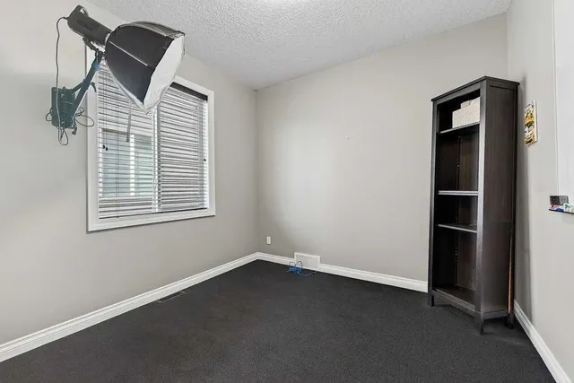 76 Rainbow Falls Blvd, Chestermere 5
