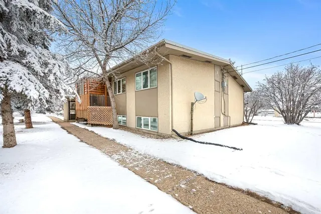 4504 56A Ave #1-8, Lloydminster 3