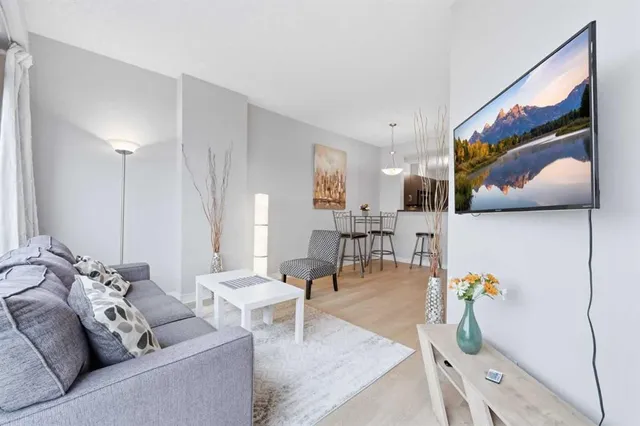 1053 10 St #1907, Calgary 2
