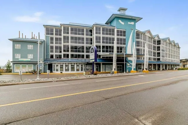 5100 Lakeshore Dr #401, Sylvan Lake