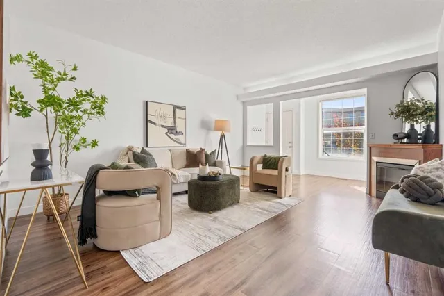 29 Springborough Blvd #21, Calgary 3