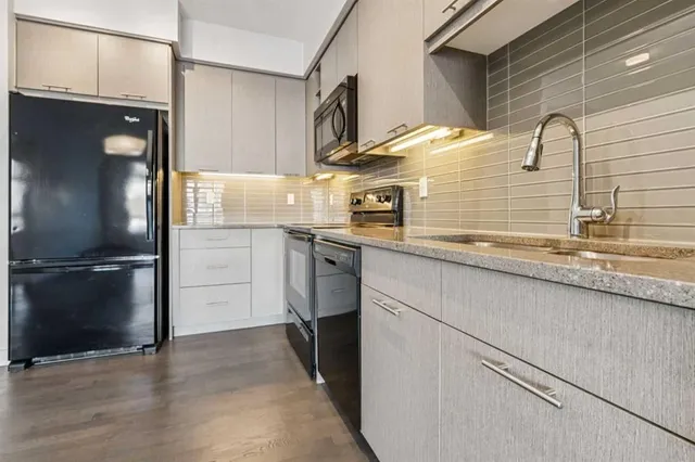 175 Silverado Blvd #2107, Calgary 4