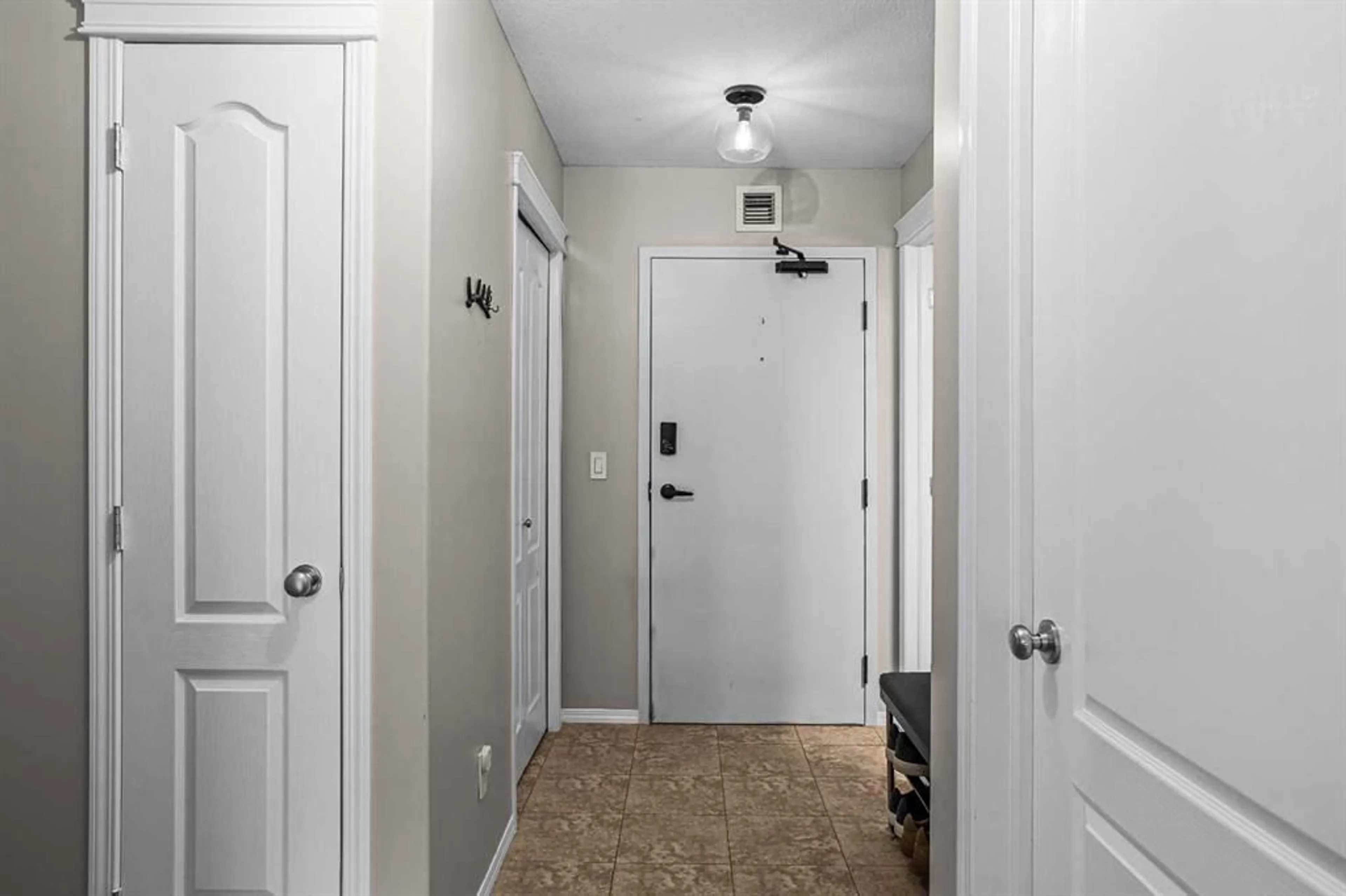 pillar/IMG-A2317934_3.jpg