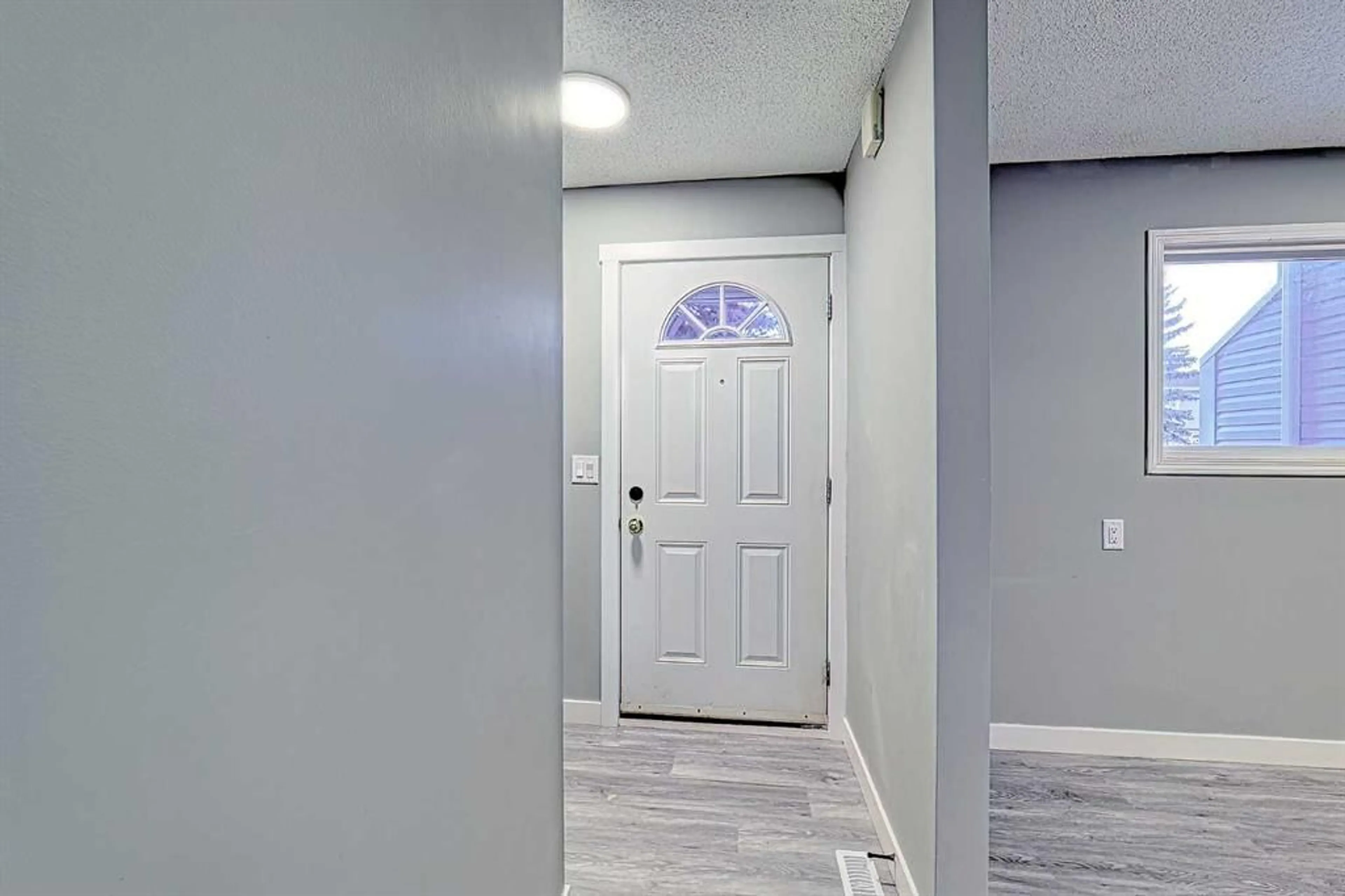 pillar/IMG-A2317950_4.jpg
