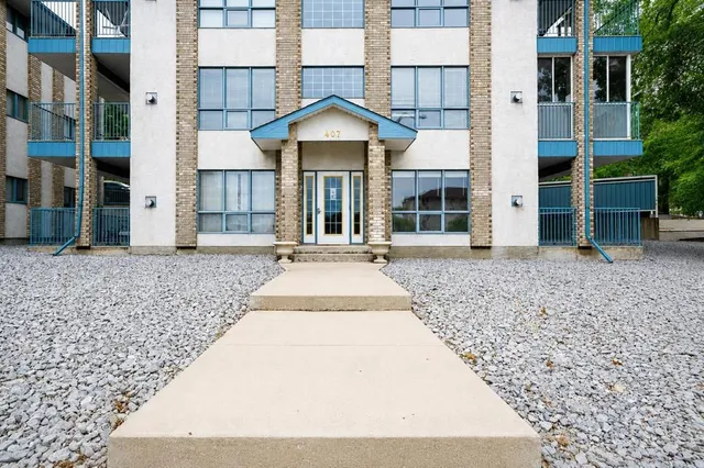 407 Macleod Trail #4, Medicine Hat 4