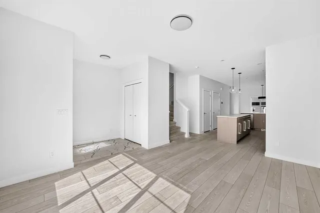 7614 202 Ave, Calgary 5