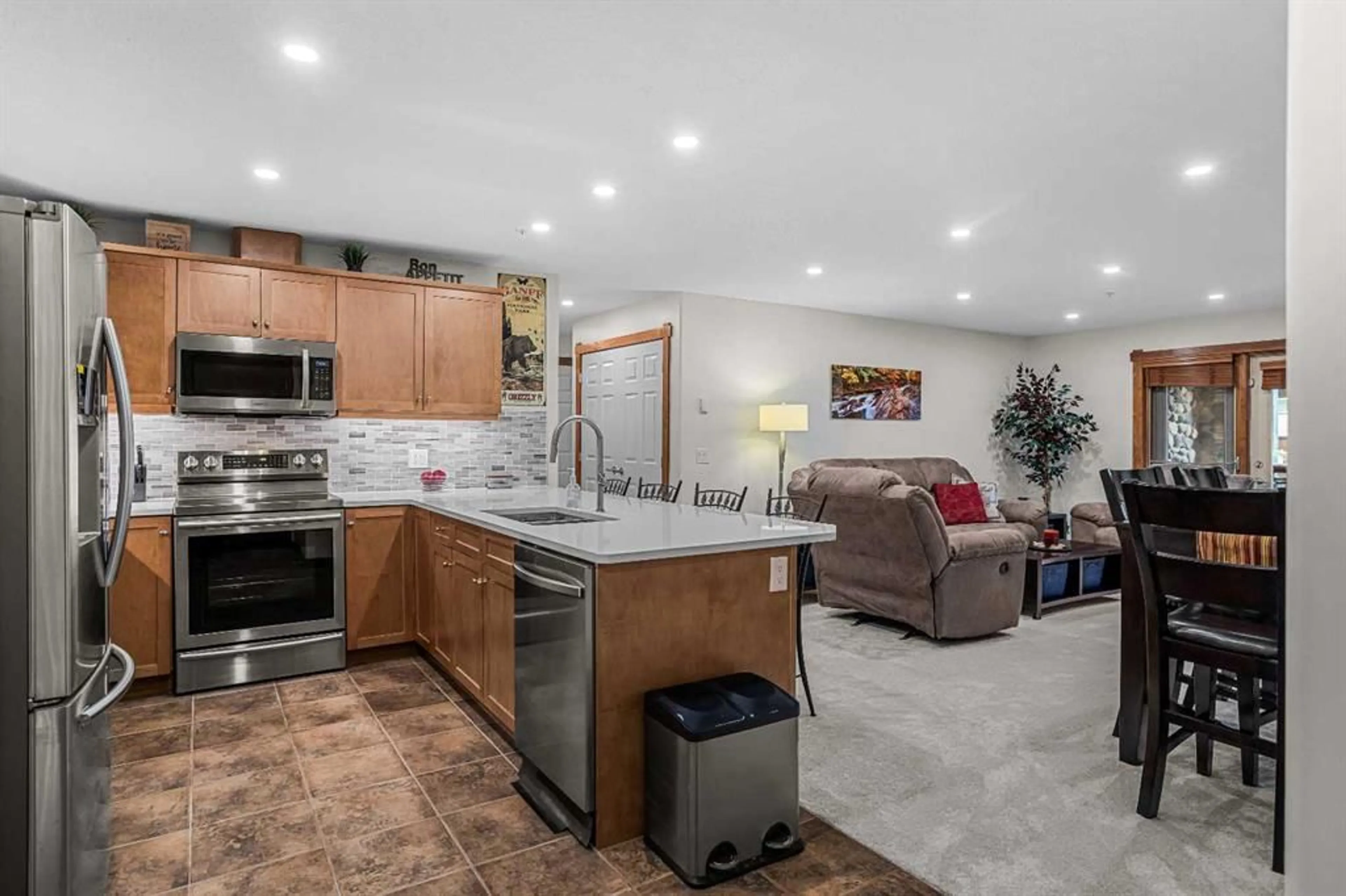 pillar/IMG-A2318058_2.jpg