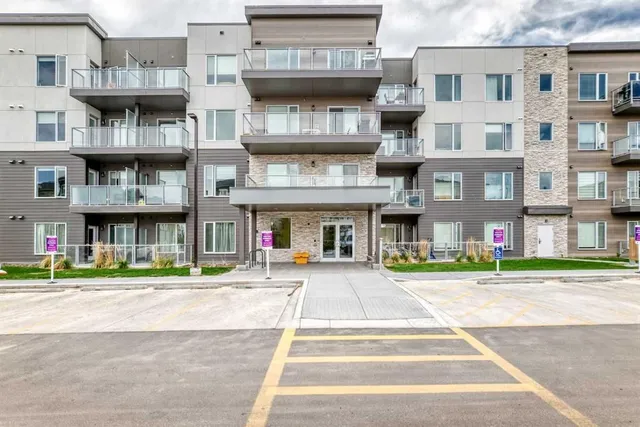 200 Shawnee Sq #403, Calgary 2