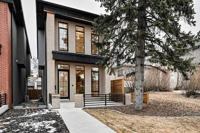1904 13 St, Calgary 3