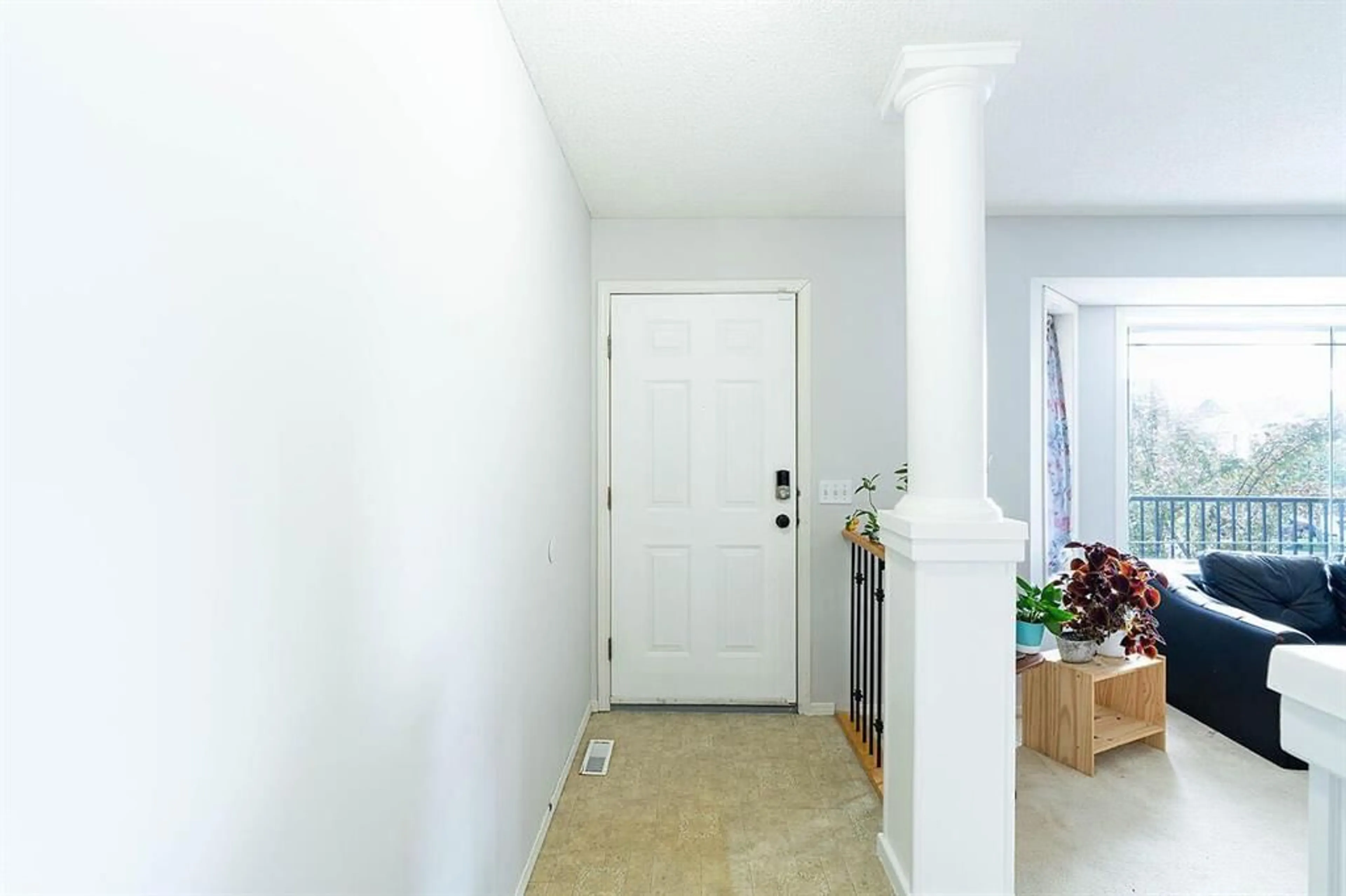 pillar/IMG-A2318631_3.jpg