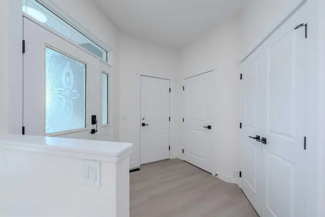 93 Coral Reef Cres, Calgary 4