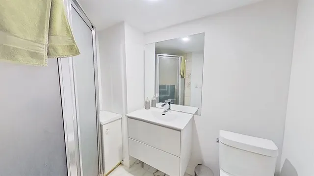 1305 Glenmore Trail #101, Calgary 5