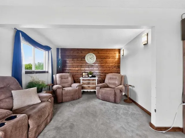 105373 Range Road 144, La Crete 3