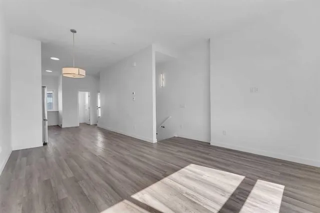 101 Panatella Sq #208, Calgary 5