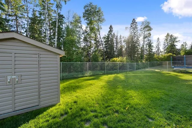 45B Beaver Dr, Whitecourt 5