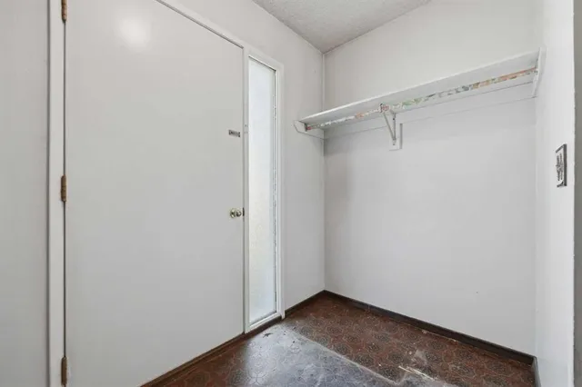222 Marlborough Way, Calgary 2