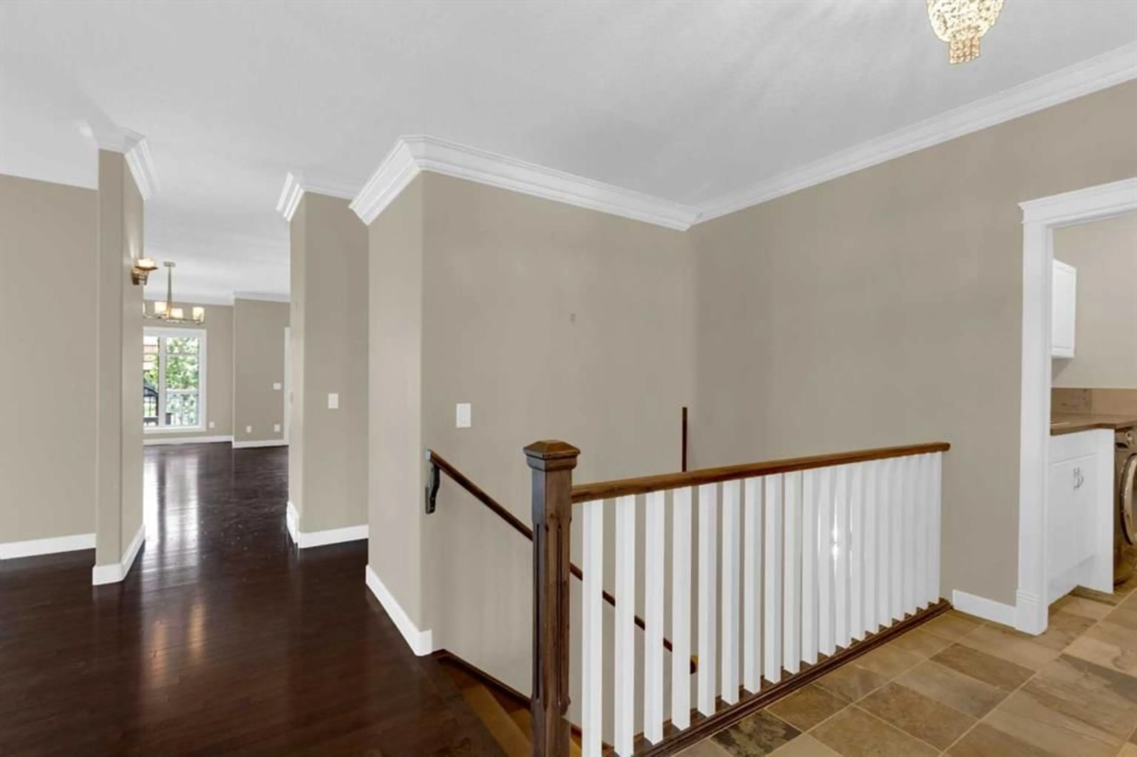 pillar/IMG-A2319637_3.jpg