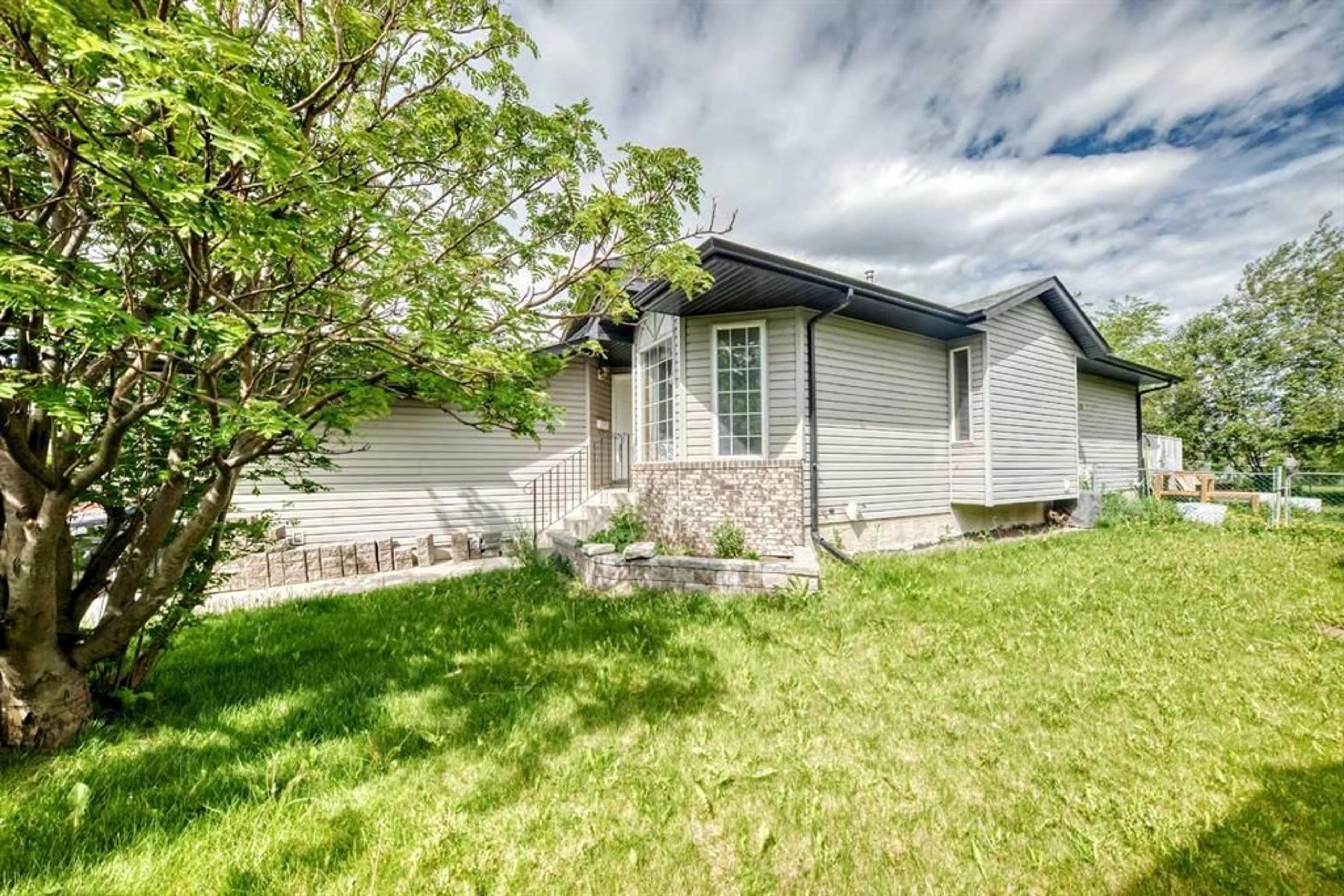pillar/IMG-A2319715_4.jpg