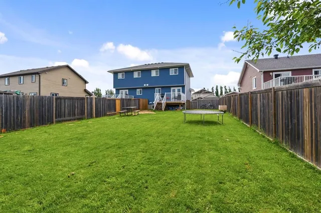 108 Wellwood Dr, Whitecourt 5