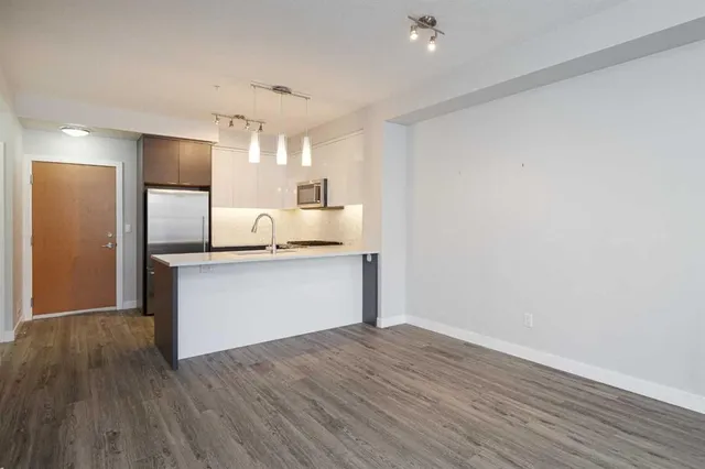 95 Burma Star Rd #1119, Calgary 2