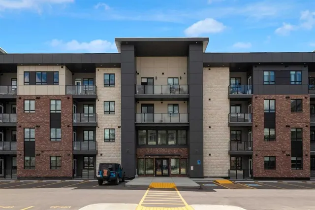 520 Reynolds Ave #1204, Airdrie 2