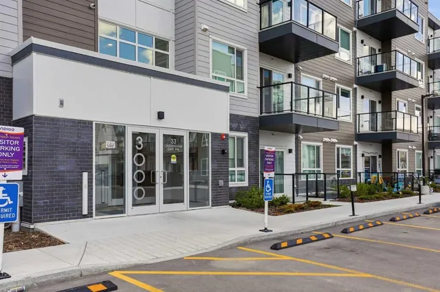 33 Carringham Gate #3304, Calgary 4