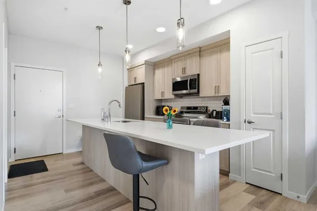 33 Carringham Gate #3207, Calgary 2
