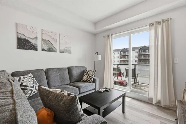 33 Carringham Gate #3207, Calgary 5