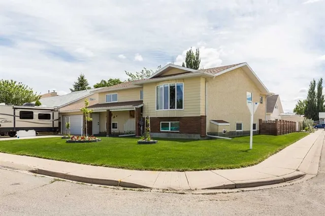 2123 16 Ave, Coaldale 2