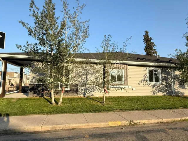 4738 49A Ave #4, Lacombe 4