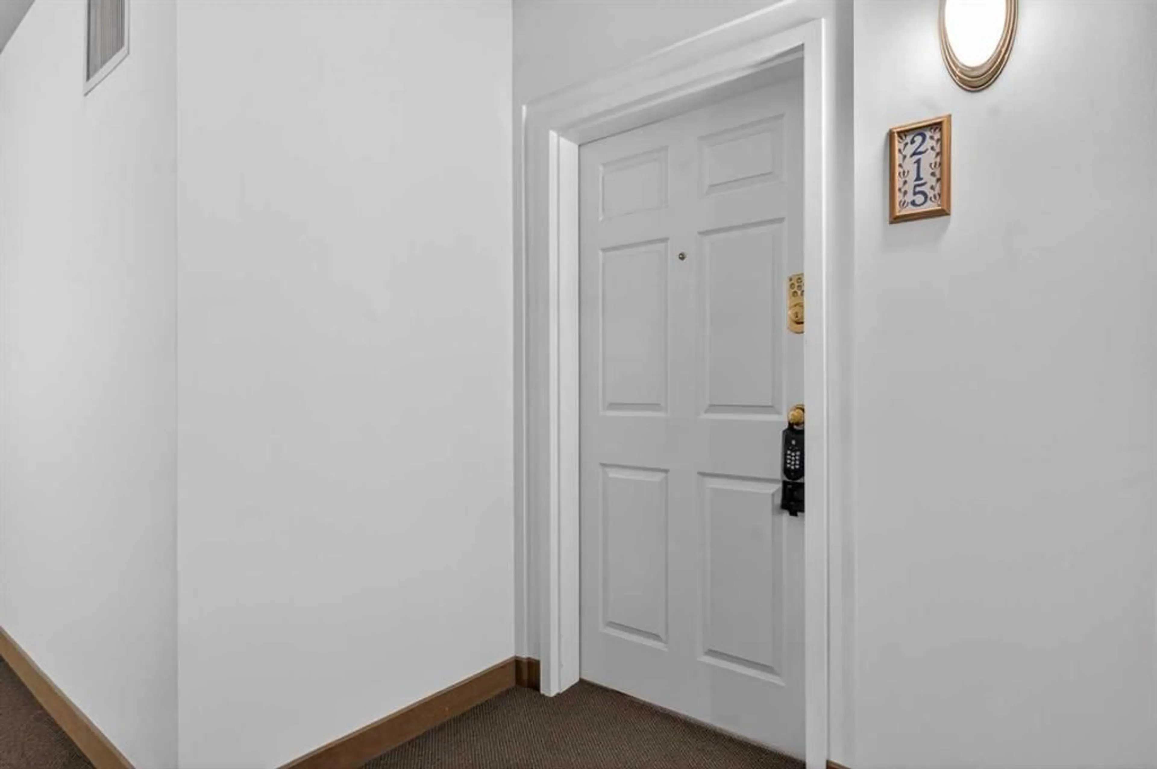 pillar/IMG-A2320775_2.jpg