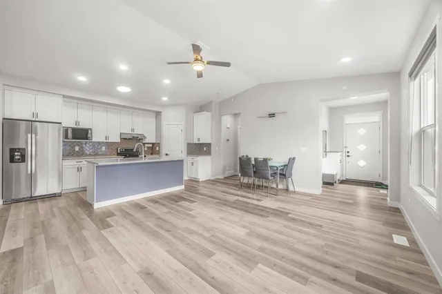 289 Lucas Ave, Calgary 2