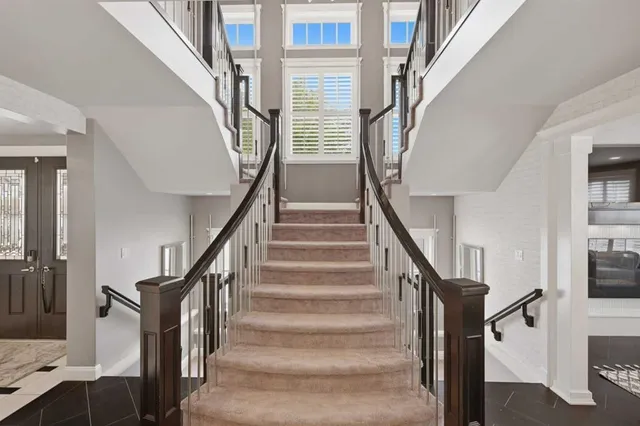 1 Rosewood Rise, Sylvan Lake 5