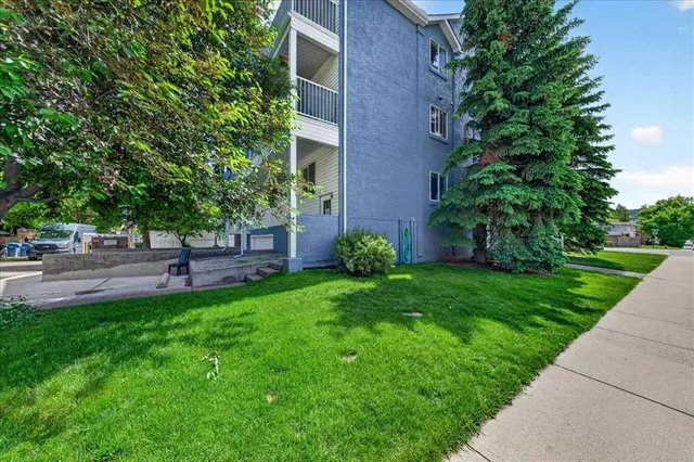 6148 Bowness Rd #202, Calgary 5