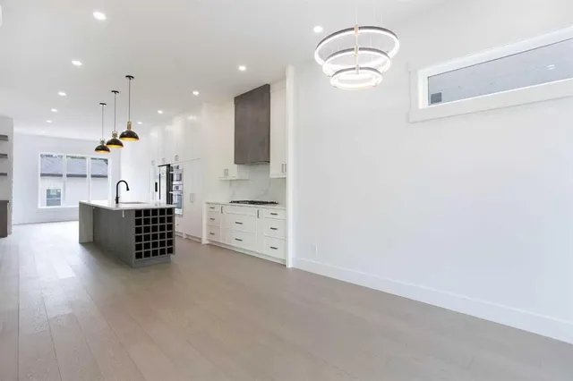 1108 6 St, Calgary 4