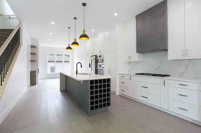 1108 6 St, Calgary 5