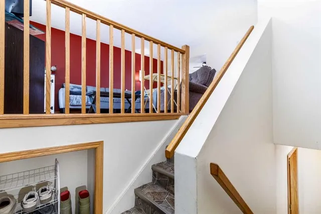 63 Mclevin Cres, Red Deer 5
