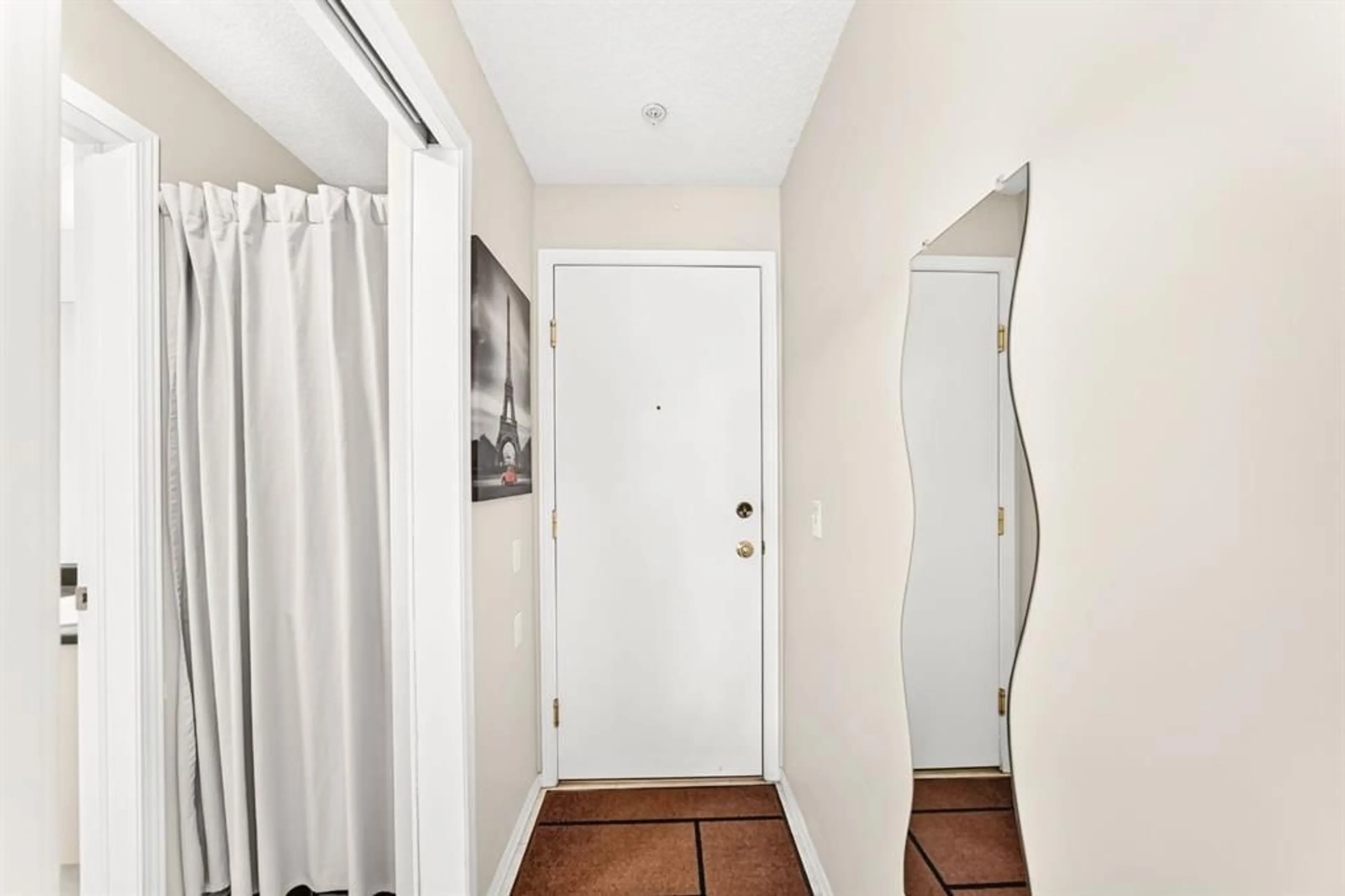 pillar/IMG-A2321775_4.jpg