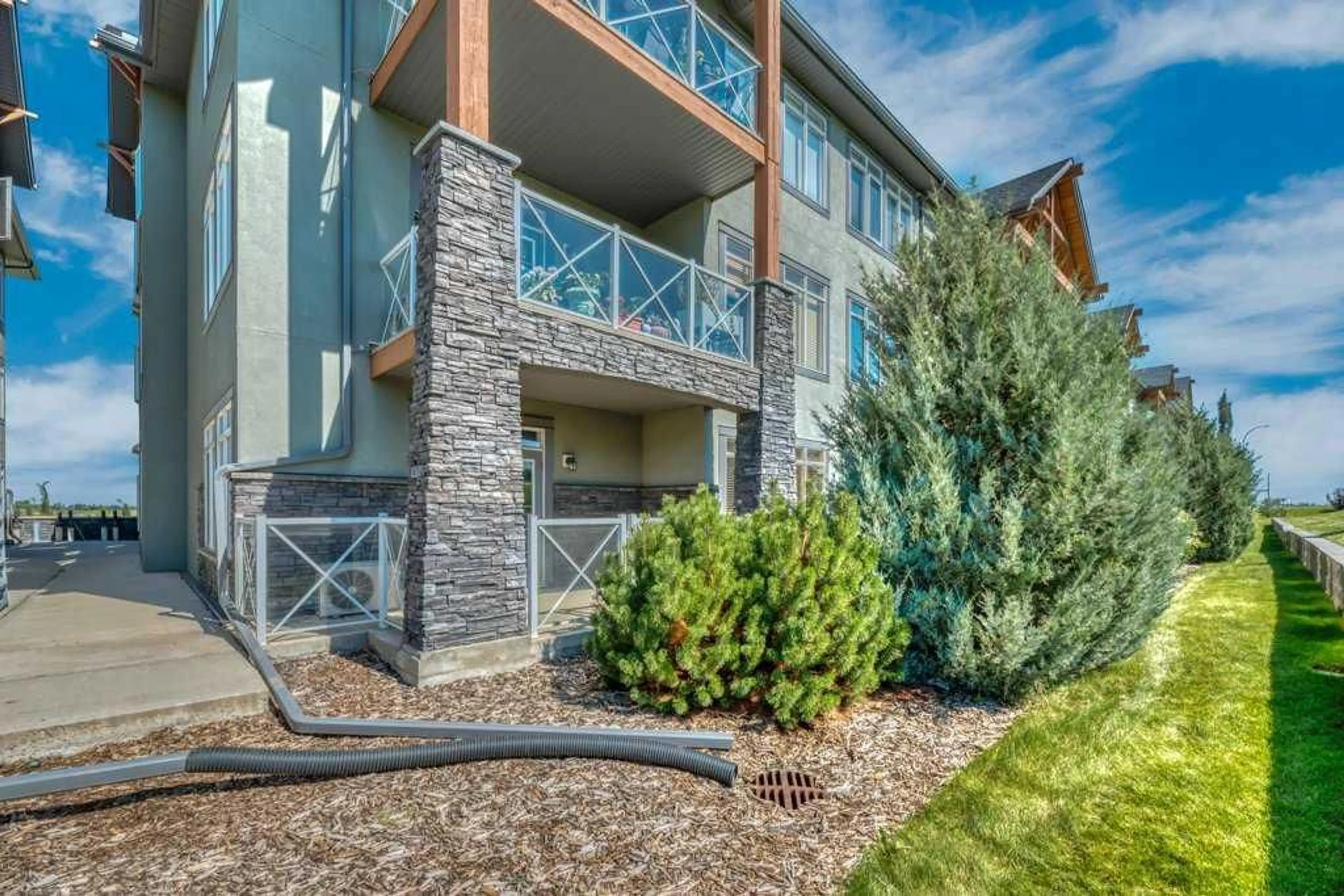 pillar/IMG-A2321892_4.jpg